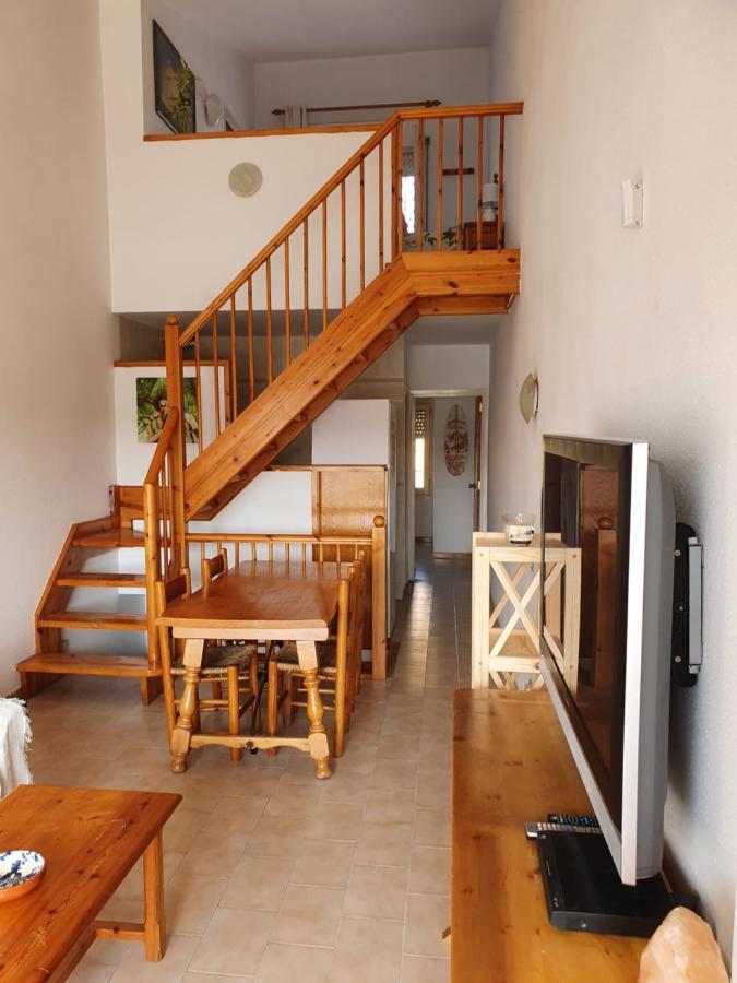 Bonita Casa Con Terraza Y Patio เอมปูเรียบราบา ภายนอก รูปภาพ