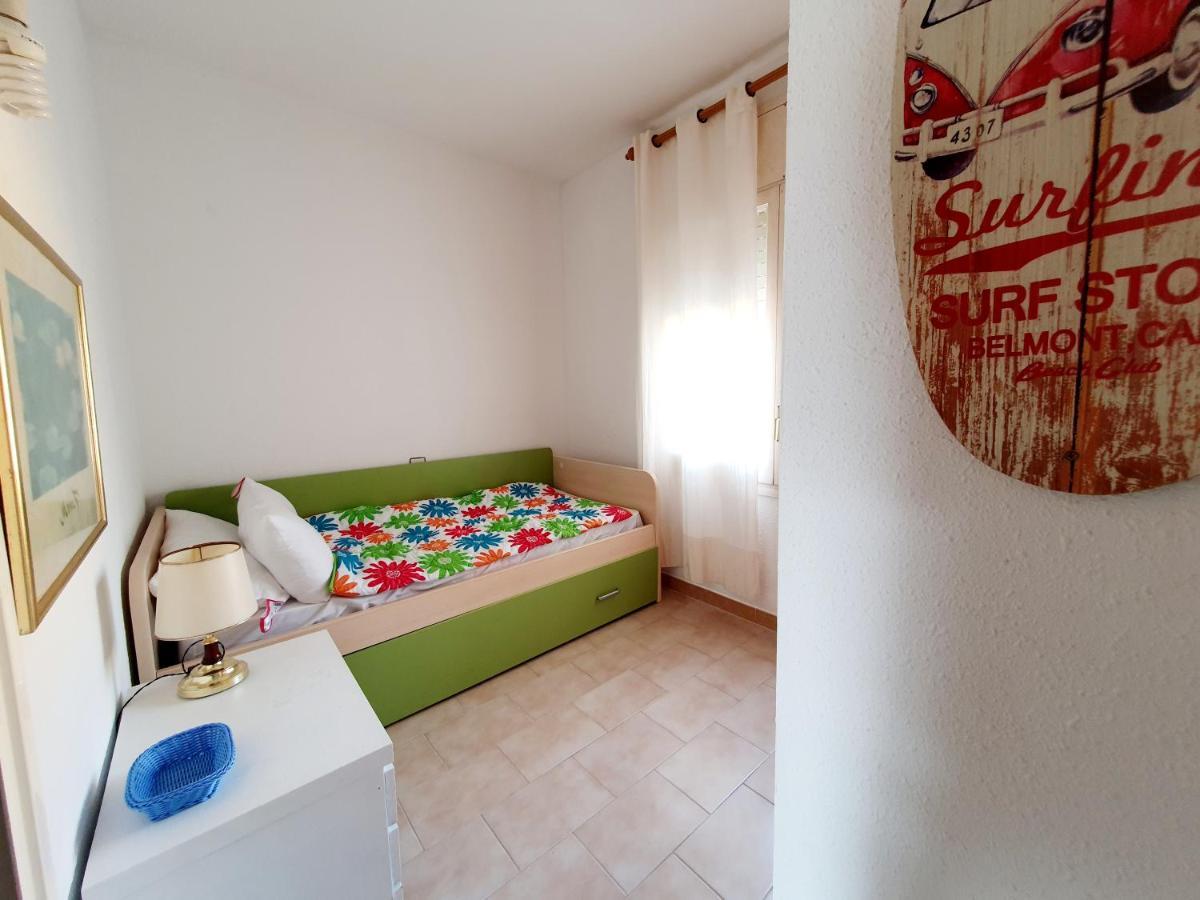 Bonita Casa Con Terraza Y Patio เอมปูเรียบราบา ภายนอก รูปภาพ